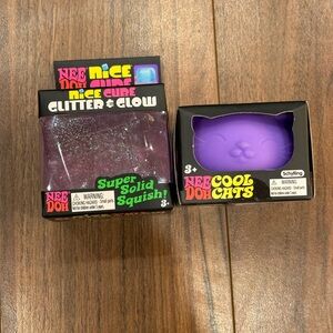 NeeDoh Cool Cats - Purple & NeeDoh Glitter + Glow Nice Cube - Purple